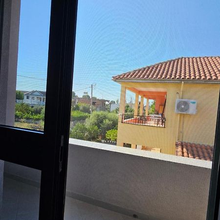 Fani'S Apartment Durres Luaran gambar